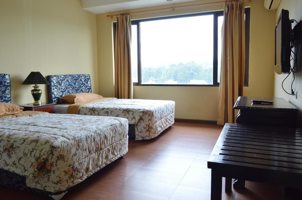 Green Wattana Hotel Sentul Bogor Exterior photo