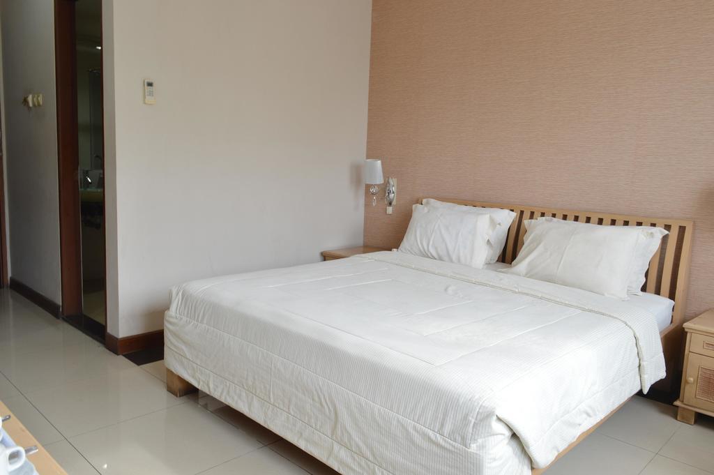 Green Wattana Hotel Sentul Bogor Exterior photo
