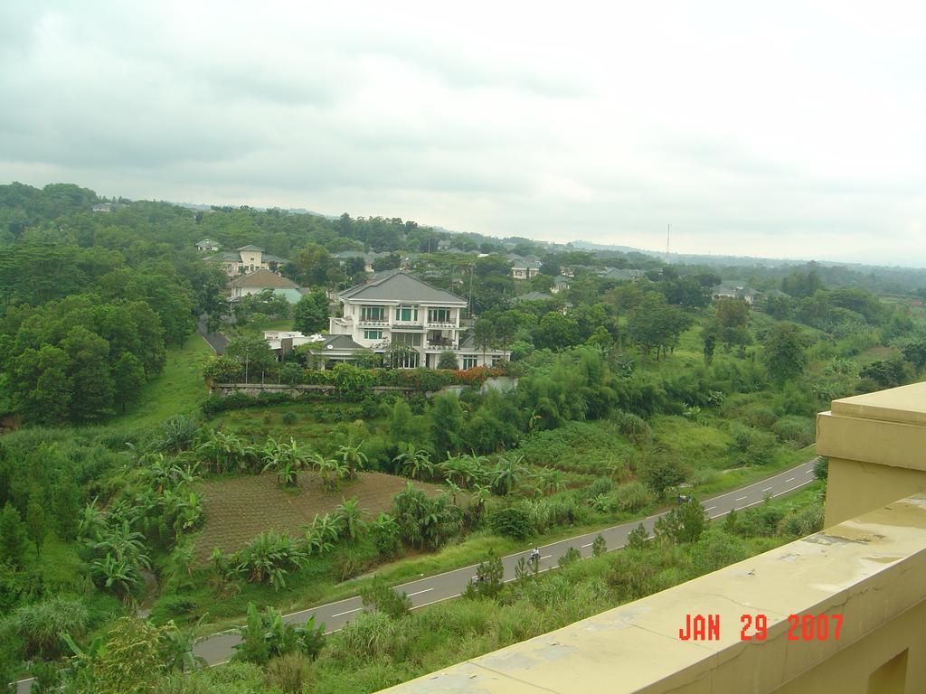 Green Wattana Hotel Sentul Bogor Exterior photo
