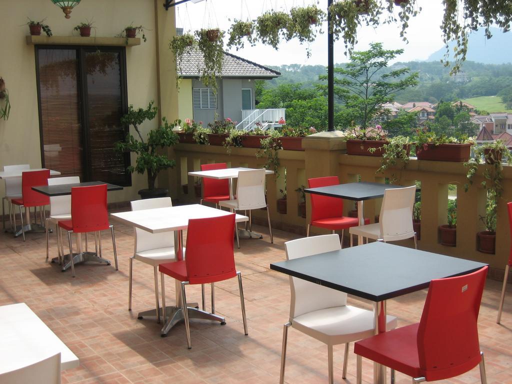 Green Wattana Hotel Sentul Bogor Exterior photo