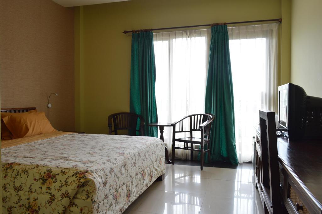 Green Wattana Hotel Sentul Bogor Exterior photo